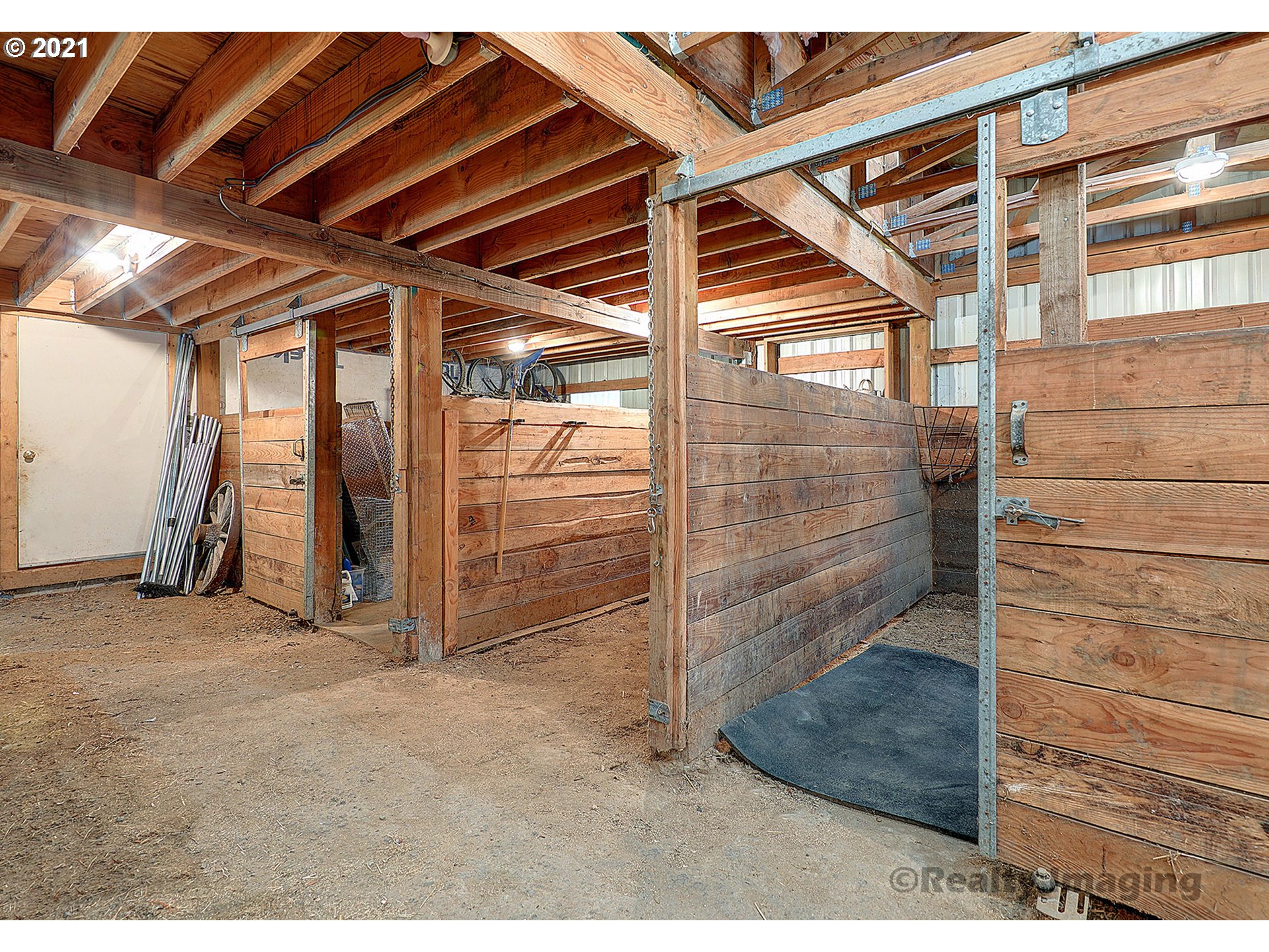 22295 Southwest Jaquith Road Newberg, OR 97132 - Photo 26 of 31 Gallery Image 26