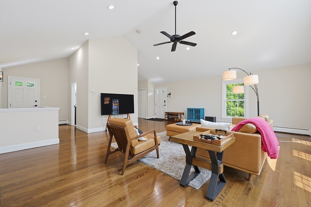 316 West Sutton Road Sutton, MA 01590 - Photo 11 of 42