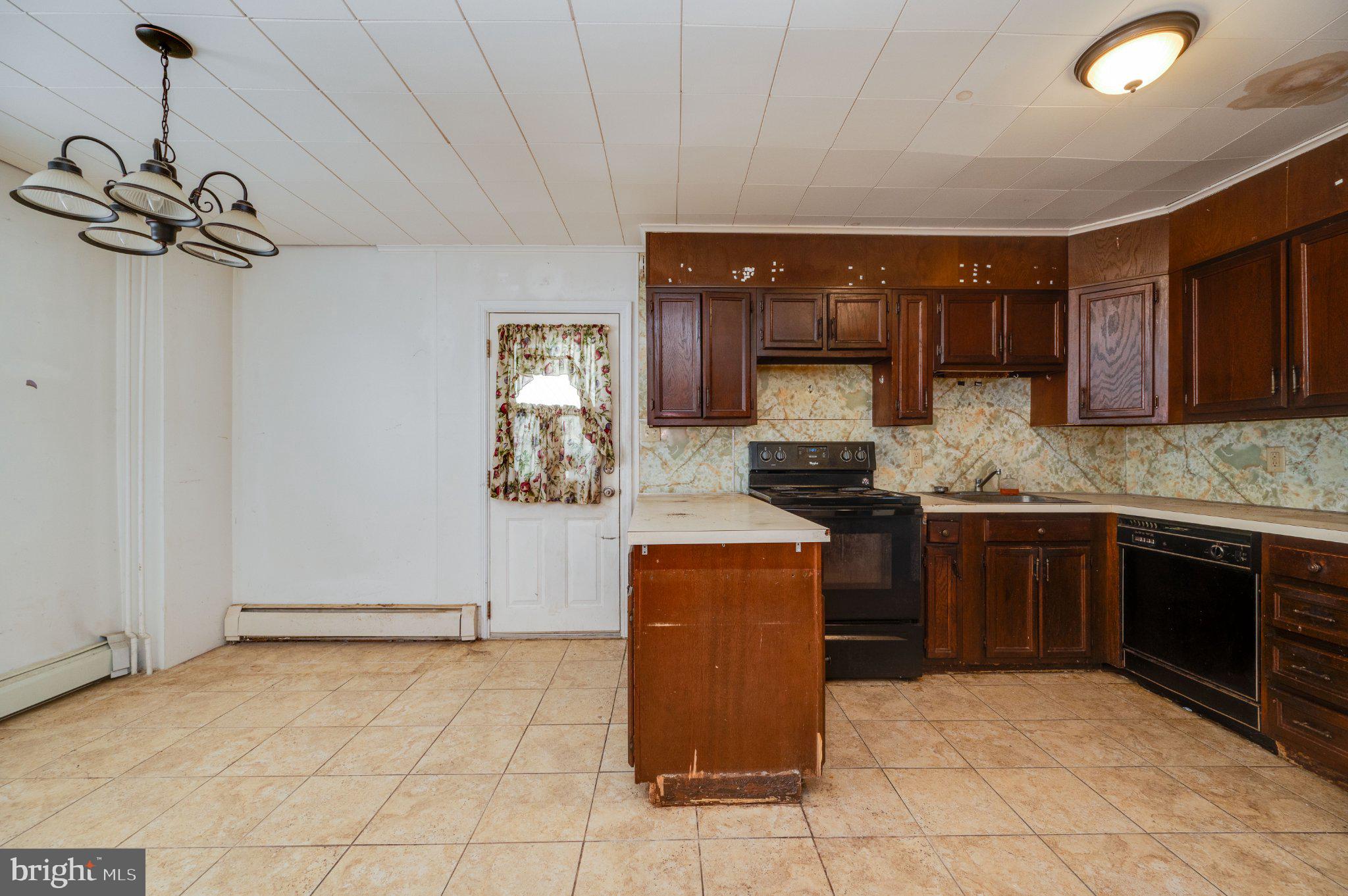 434 Morgantown Road Reading, PA 19611 - Photo 11 of 36 Gallery Image 11