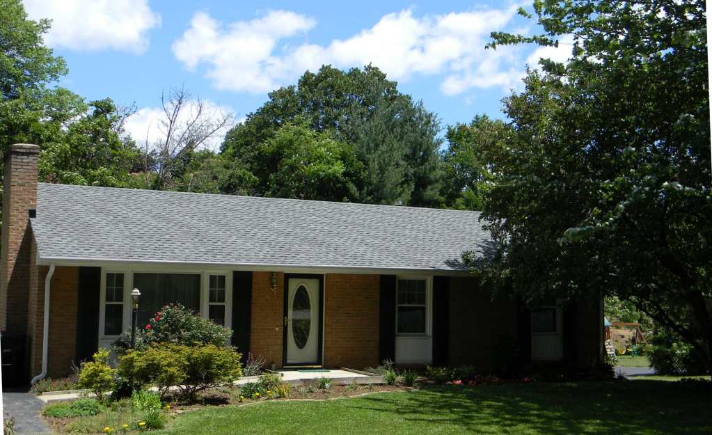 5435 Grandin Rd Extension Roanoke, VA 24018 - Photo 1 of 20 5435 Grandin Rd