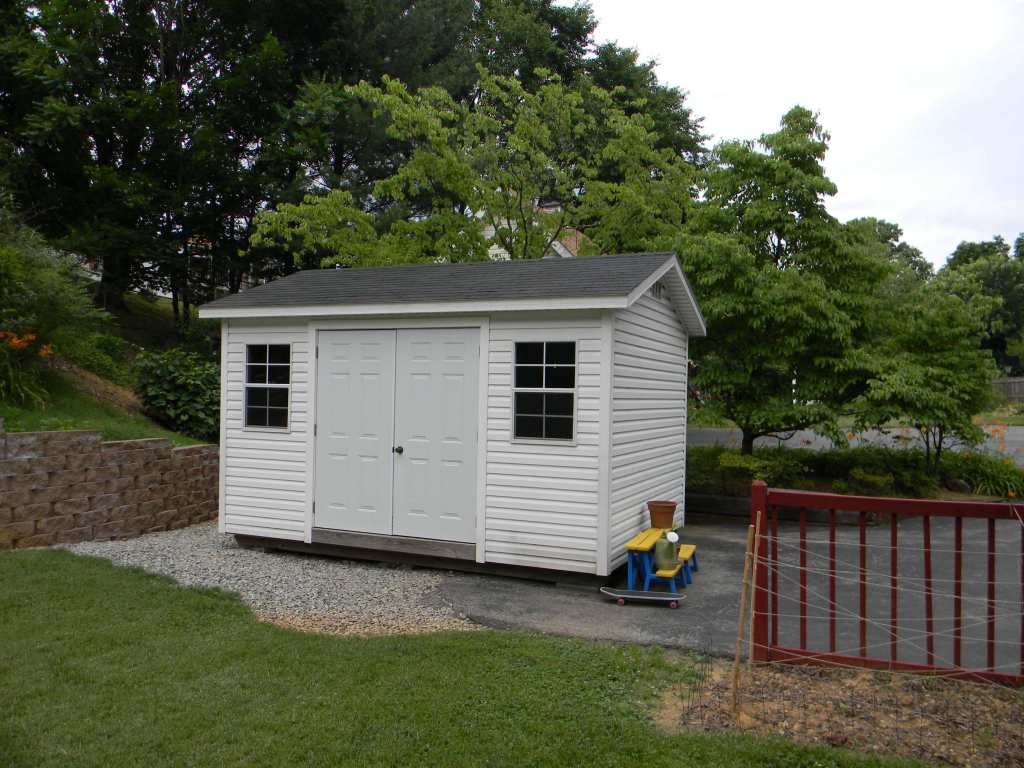 5435 Grandin Rd Extension Roanoke, VA 24018 - Photo 18 of 20 Shed