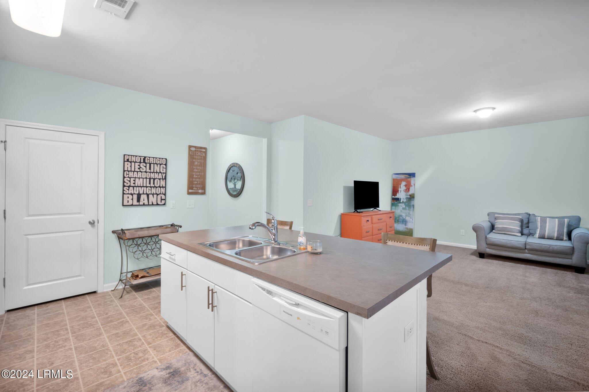 5 Reeds Road Beaufort, SC 29907 - Photo 10 of 34 17-web-or-mls-DSC08714