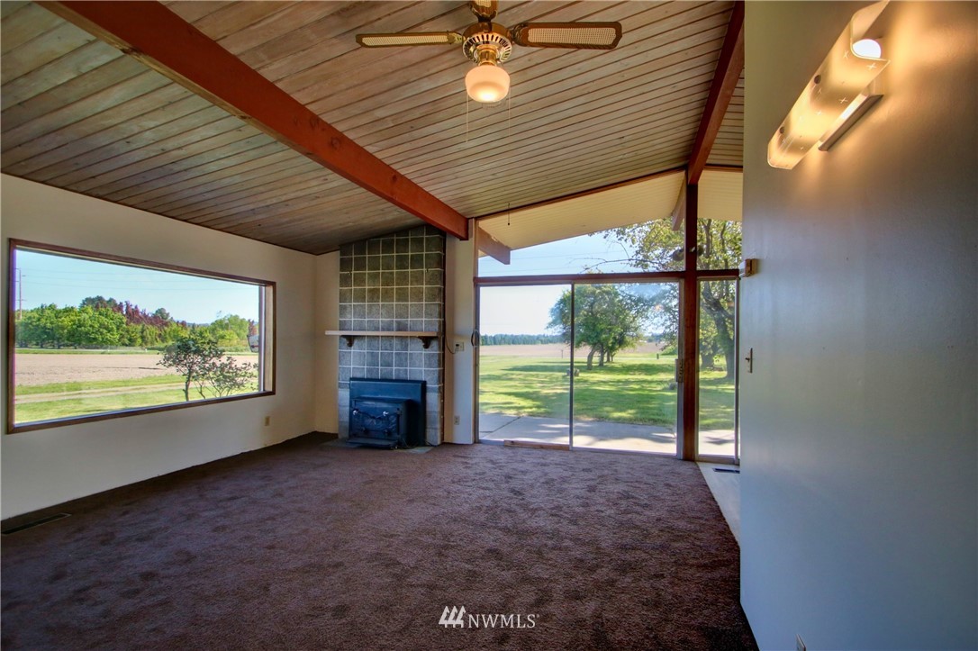 14070 River Bend Road Mount Vernon, WA 98273 - Photo 11 of 22 Gallery Image 11