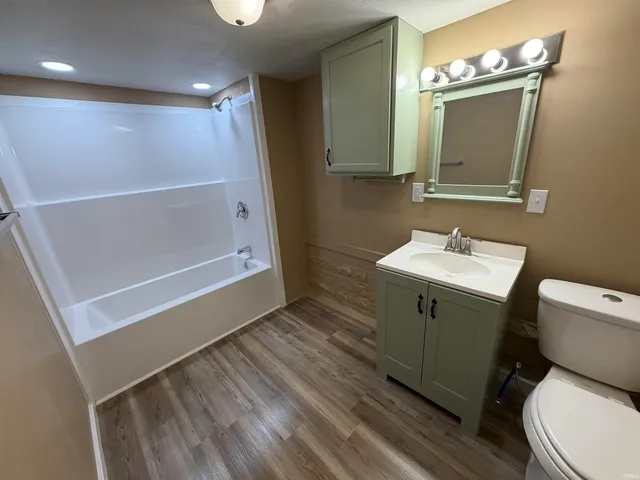 $209,900 | 101 M Street, Bedford, IN 47421