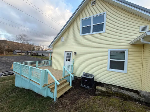 $209,900 | 101 M Street, Bedford, IN 47421