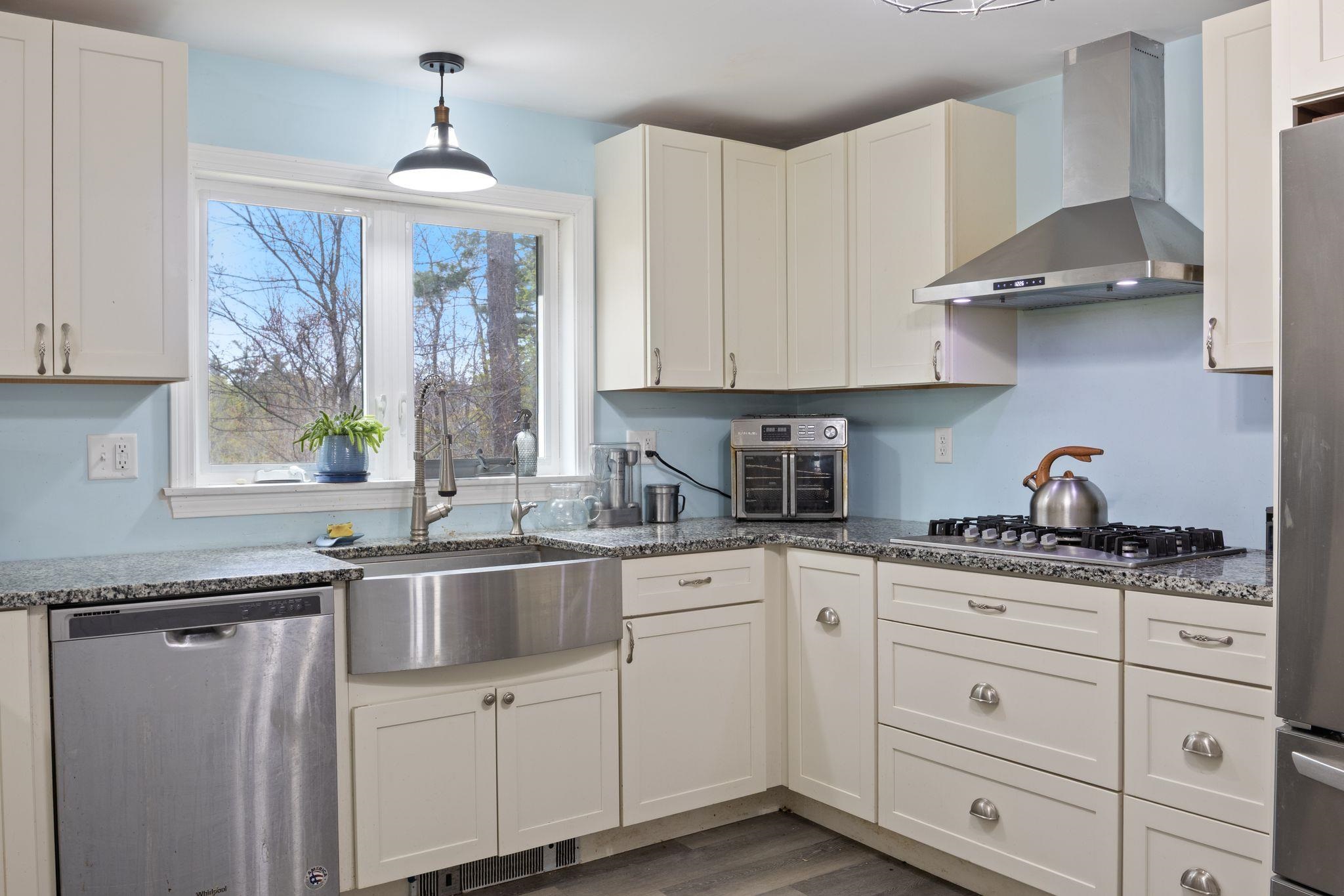 2 Marblehead Road Windham, NH 03087 - Photo 8 of 21