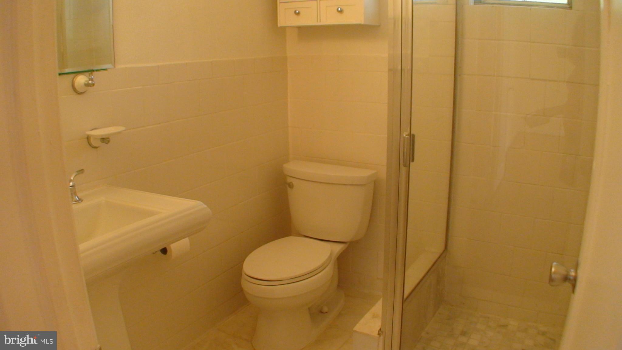 2609 Hughes Road Adelphi, MD 20783 - Photo 13 of 30 Bath