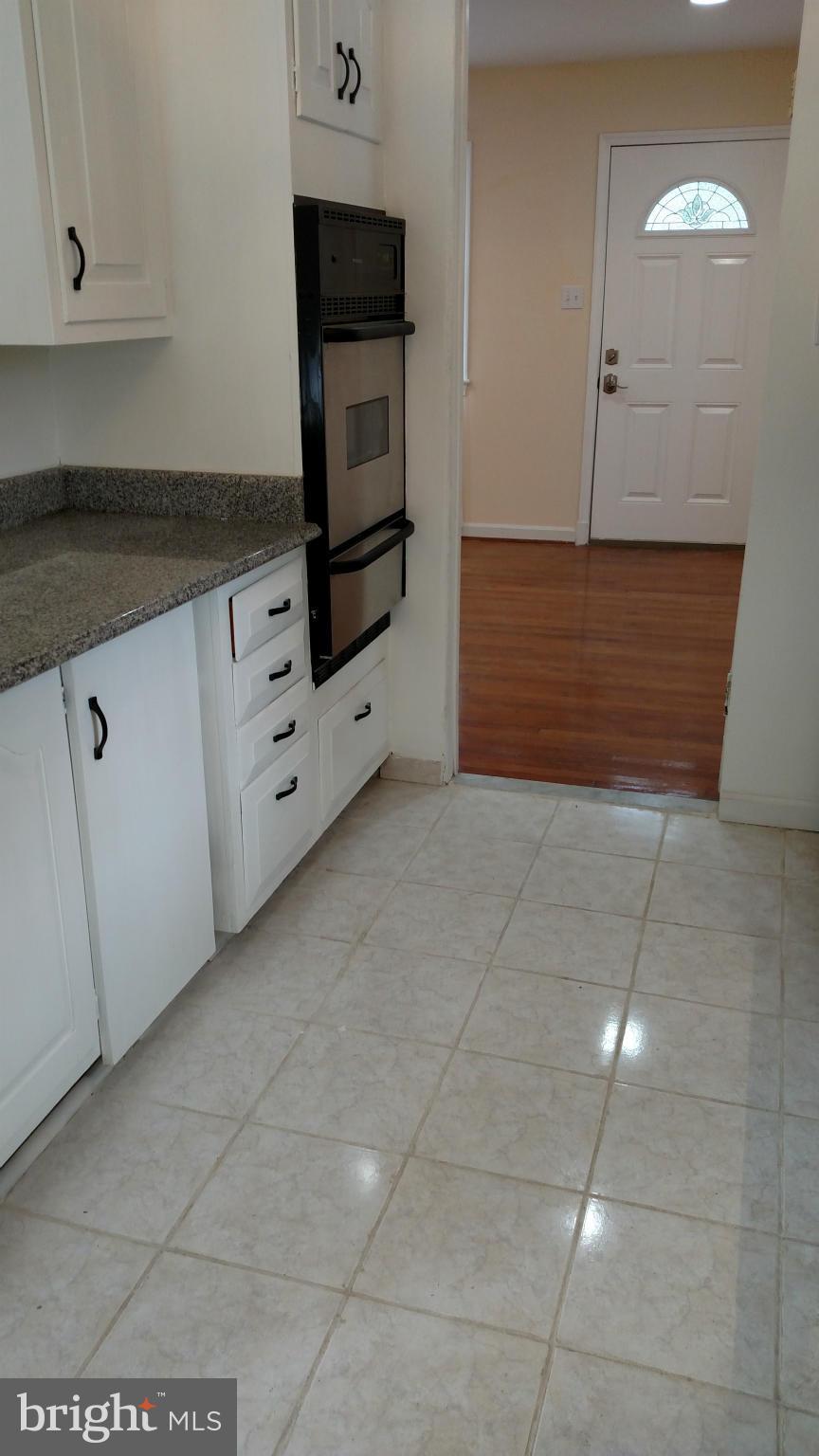 2609 Hughes Road Adelphi, MD 20783 - Photo 8 of 30 Kitchen
