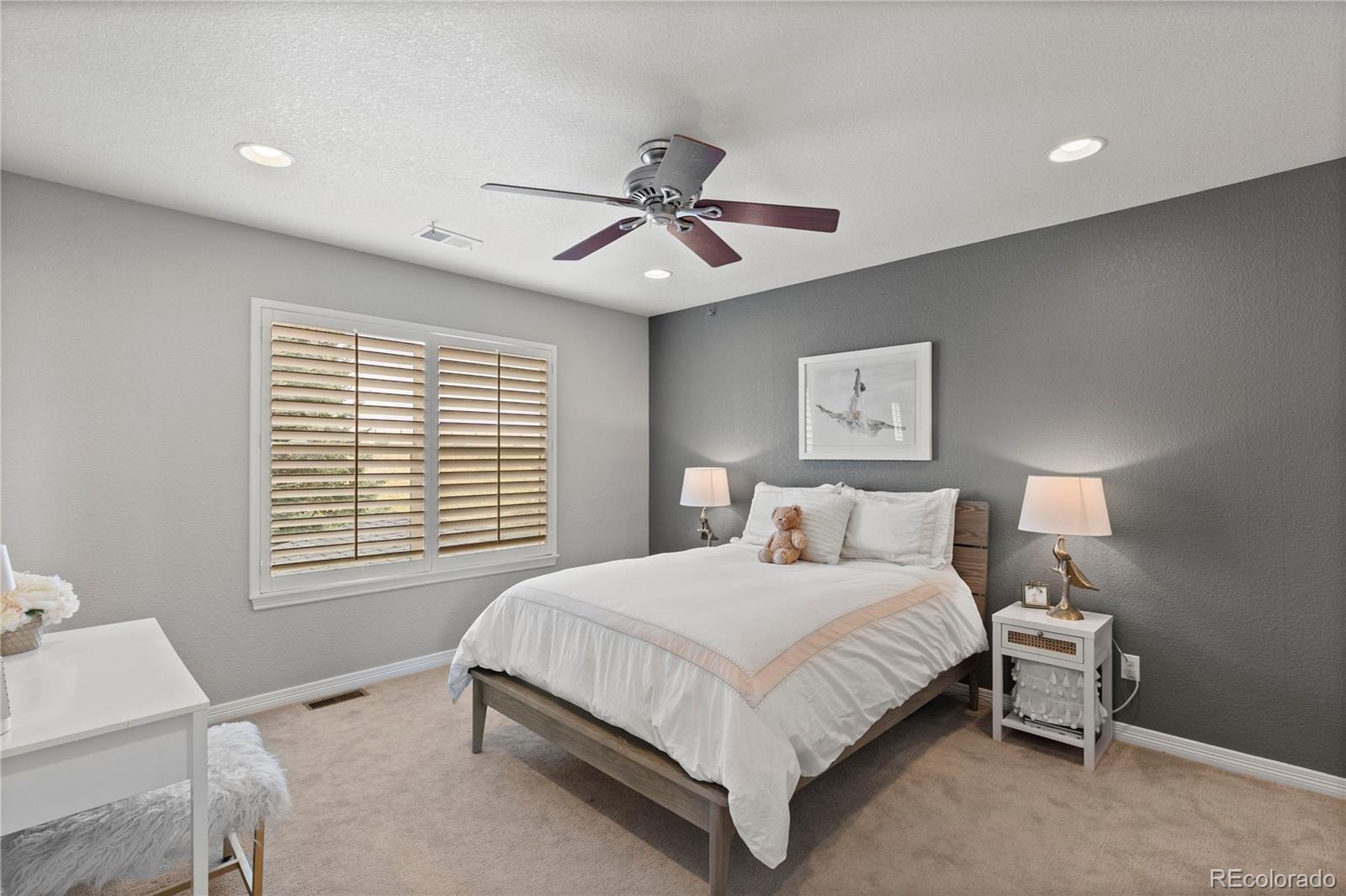 10660 Weathersfield Court Highlands Ranch, CO 80129 - Photo 31 of 44