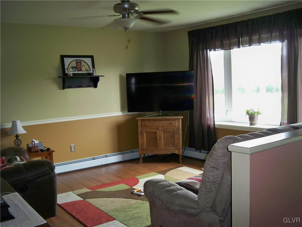 224 Springhouse Road Lehighton, PA 18235 - Photo 4 of 29 Gallery Image 4