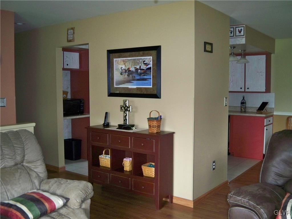224 Springhouse Road Lehighton, PA 18235 - Photo 7 of 29 Gallery Image 7