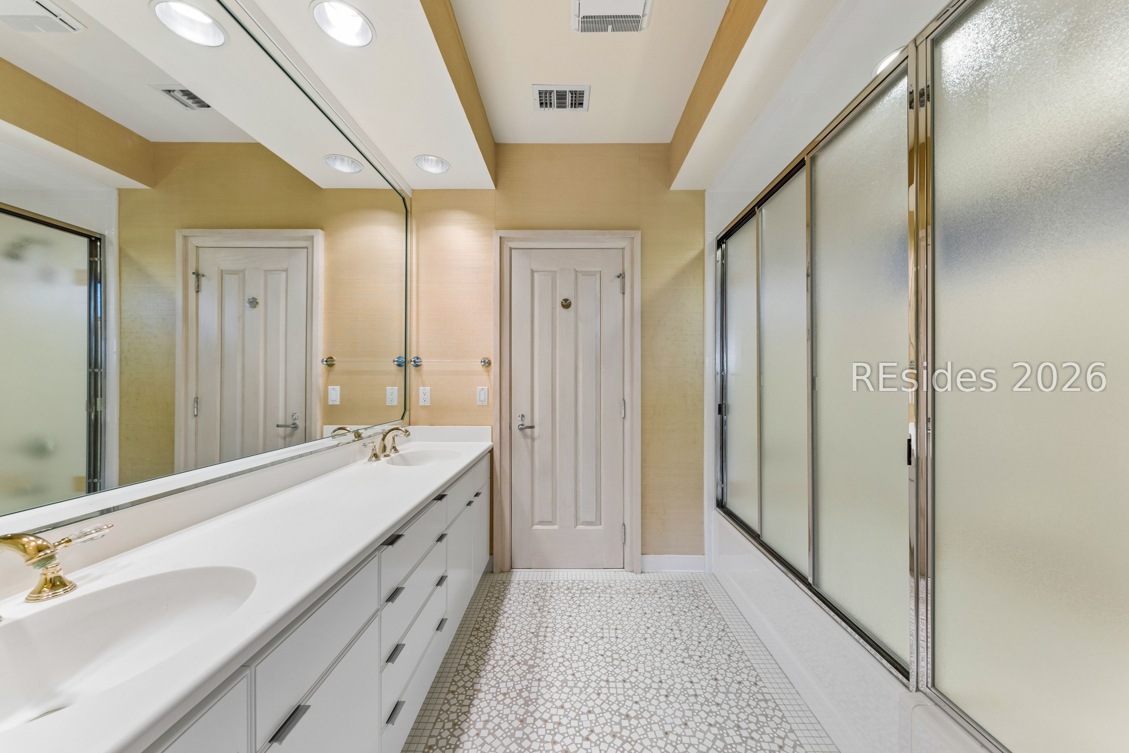 21 Red Cardinal Road Hilton Head Island, SC 29928 - Photo 46 of 54 Full Bath
