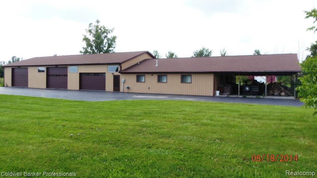 10394 East Potter Road Davison, MI 48423 - Photo 47 of 53 10394 Potter pole barn.jpg