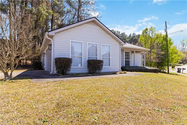 $2,100 | 1501 Colt Ridge Lane Southeast, Mableton, GA 30126