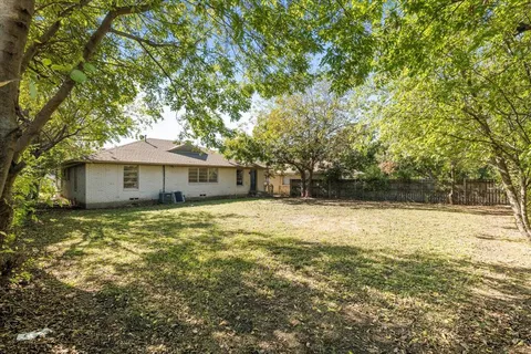 $289,000 | 2243 Larry Drive, Dallas, TX 75228