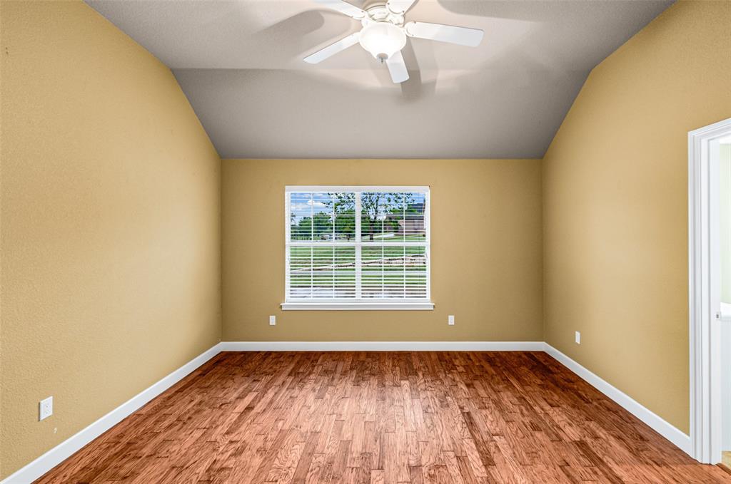9417 Ravenswood Road Granbury, TX 76049 - Photo 14 of 39