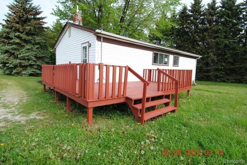 8710 Blazer Road Maybee, MI 48159 - Photo 10 of 10 Side View.JPG