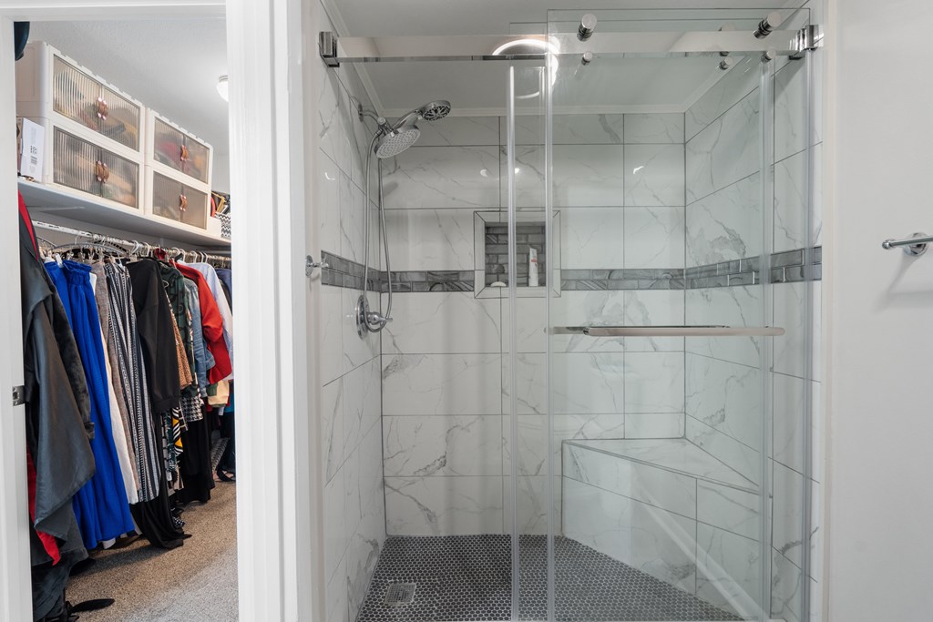 2525 Norris Road, Unit 38 Columbus, GA 31907 - Photo 22 of 27 a bathroom with a shower