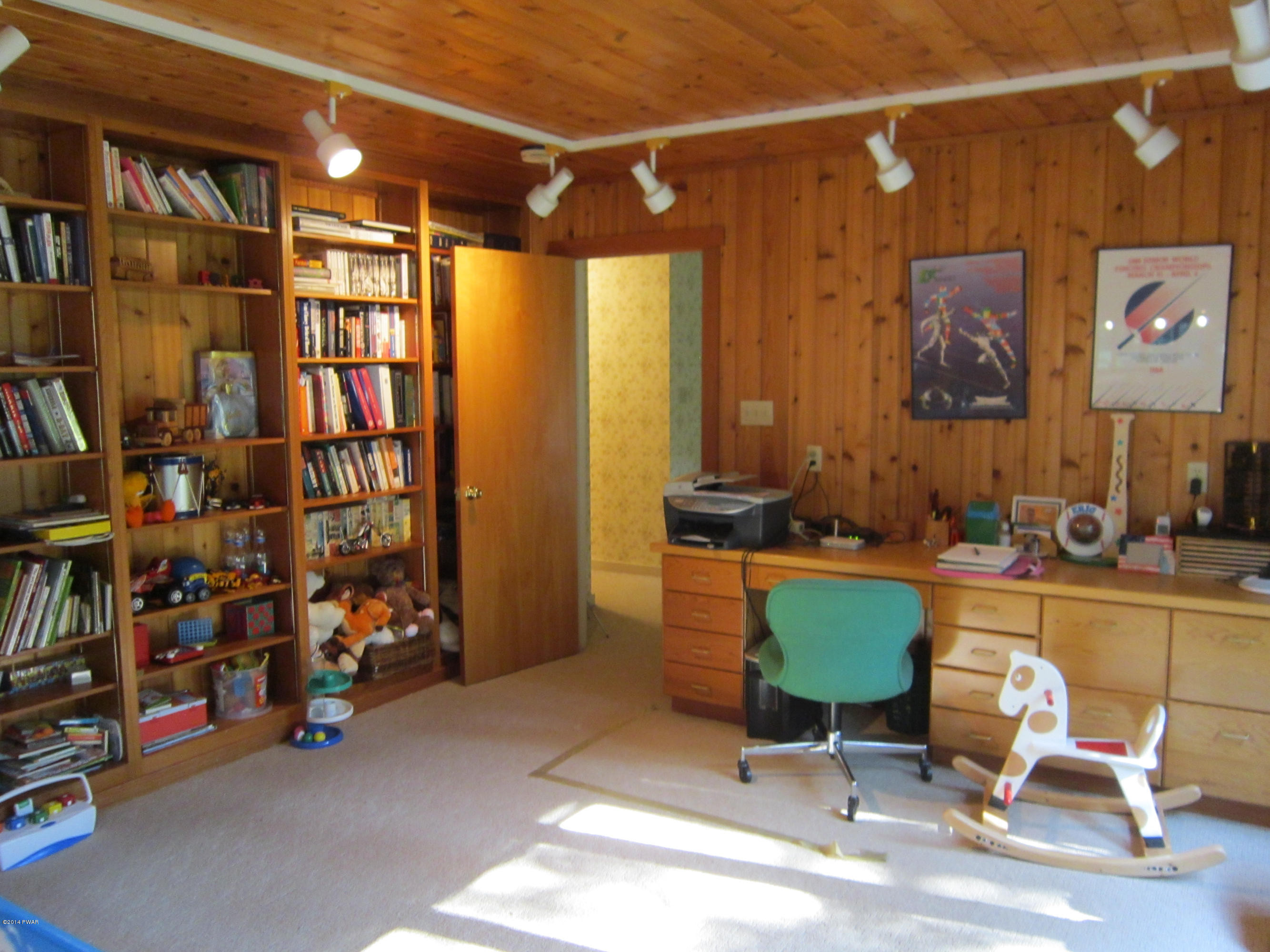 135 West Lk Road Greentown, PA 18426 - Photo 58 of 63