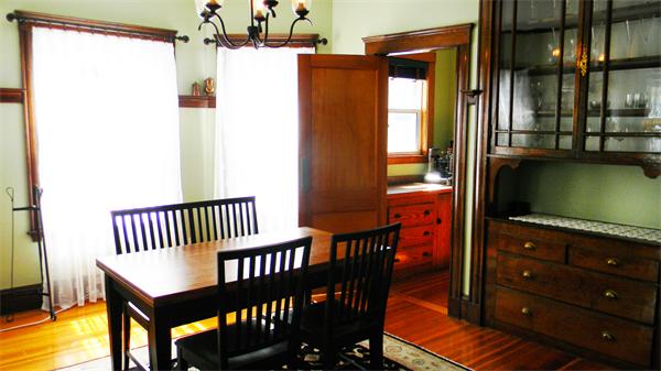 20 Jamaica Road, Unit 3 Brookline, MA 02445 - Photo 3 of 22 Gallery Image 3