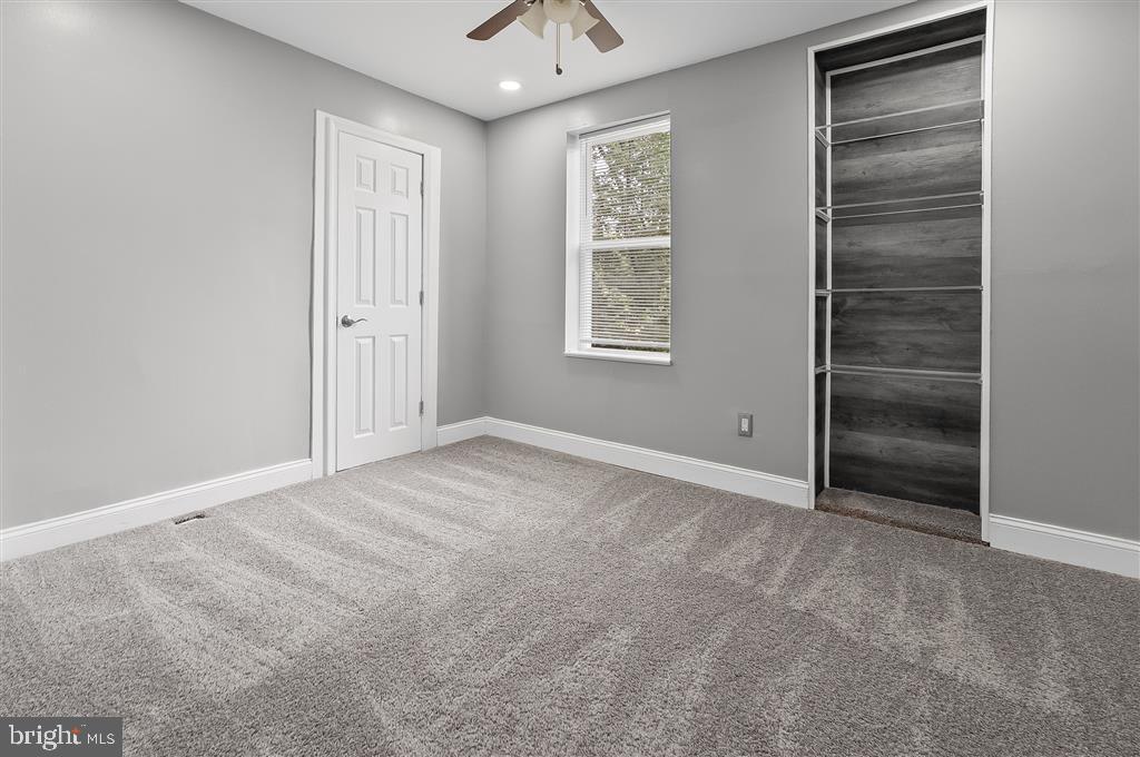 427 East 28th Street Baltimore, MD 21218 - Photo 4 of 23