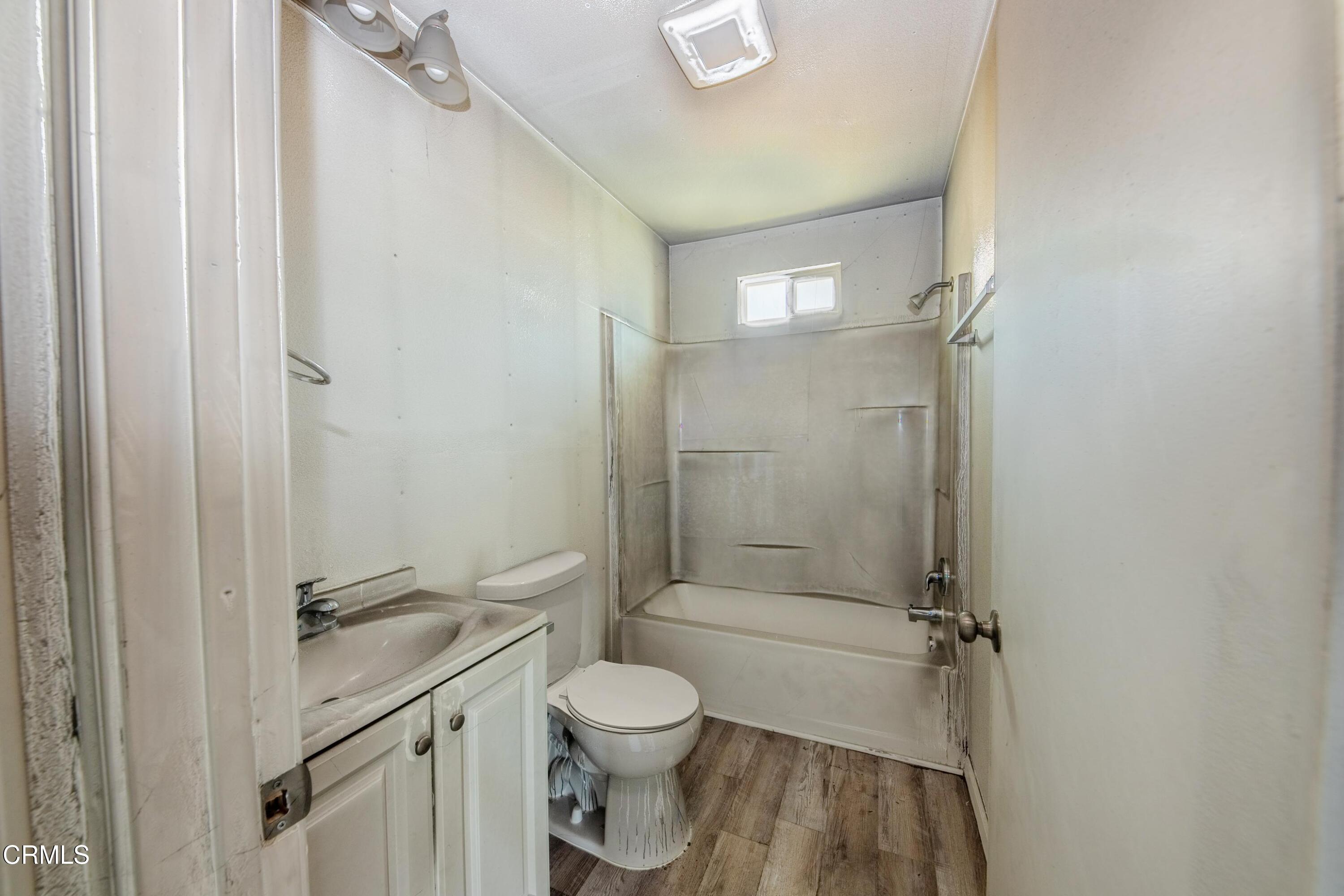 6622 5th Avenue Los Angeles, CA 90043 - Photo 11 of 20 marketing photo-10