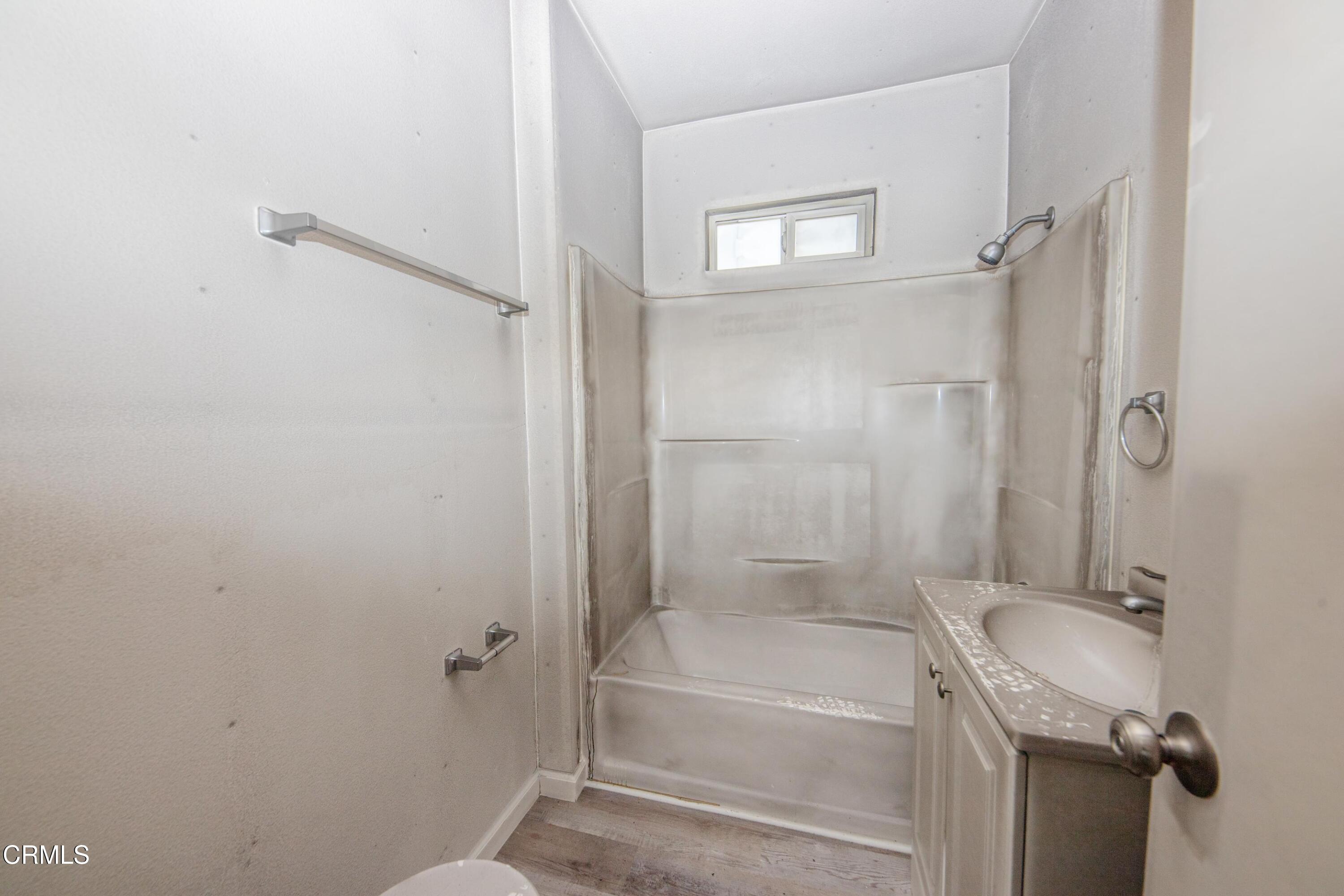 6622 5th Avenue Los Angeles, CA 90043 - Photo 9 of 20 marketing photo-4