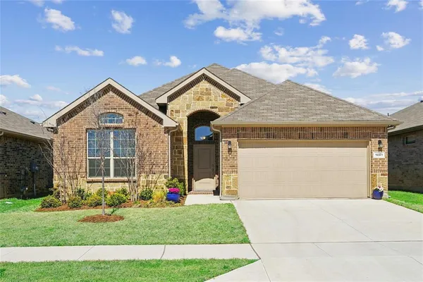 $2,400 | 1125 Southwark Drive, Fort Worth, TX 76247