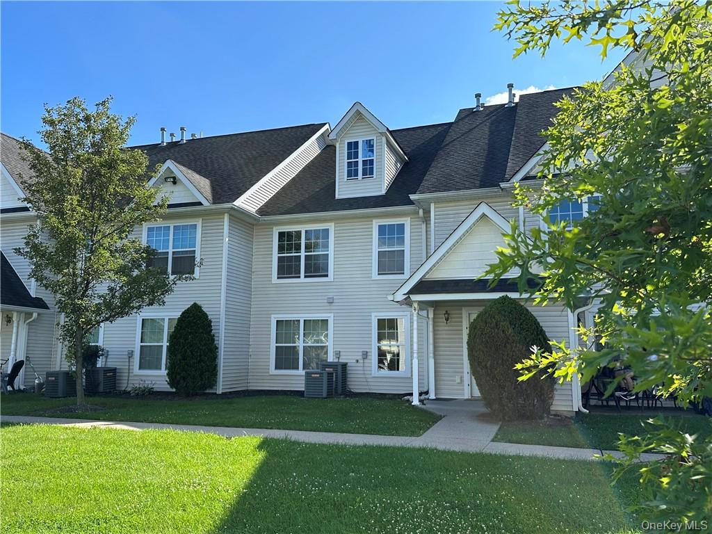 141 Ruth Court Middletown, NY 10940 - Photo 2 of 37 Gallery Image 2