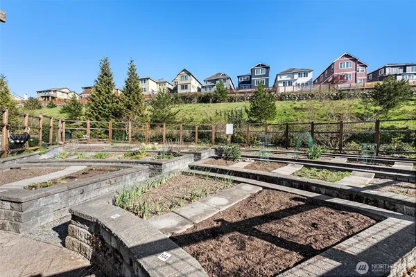 $800,000 | 1451 Northeast Park Drive, Issaquah, WA 98029