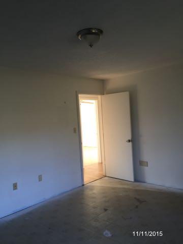 416 Half Moon Road Oliver Springs, TN 37840 - Photo 1 of 7 m_7576924