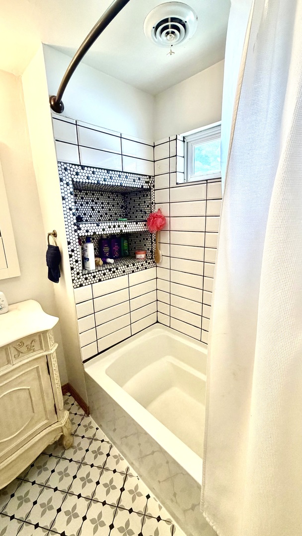 1017 Nicholson Street Joliet, IL 60435 - Photo 21 of 30