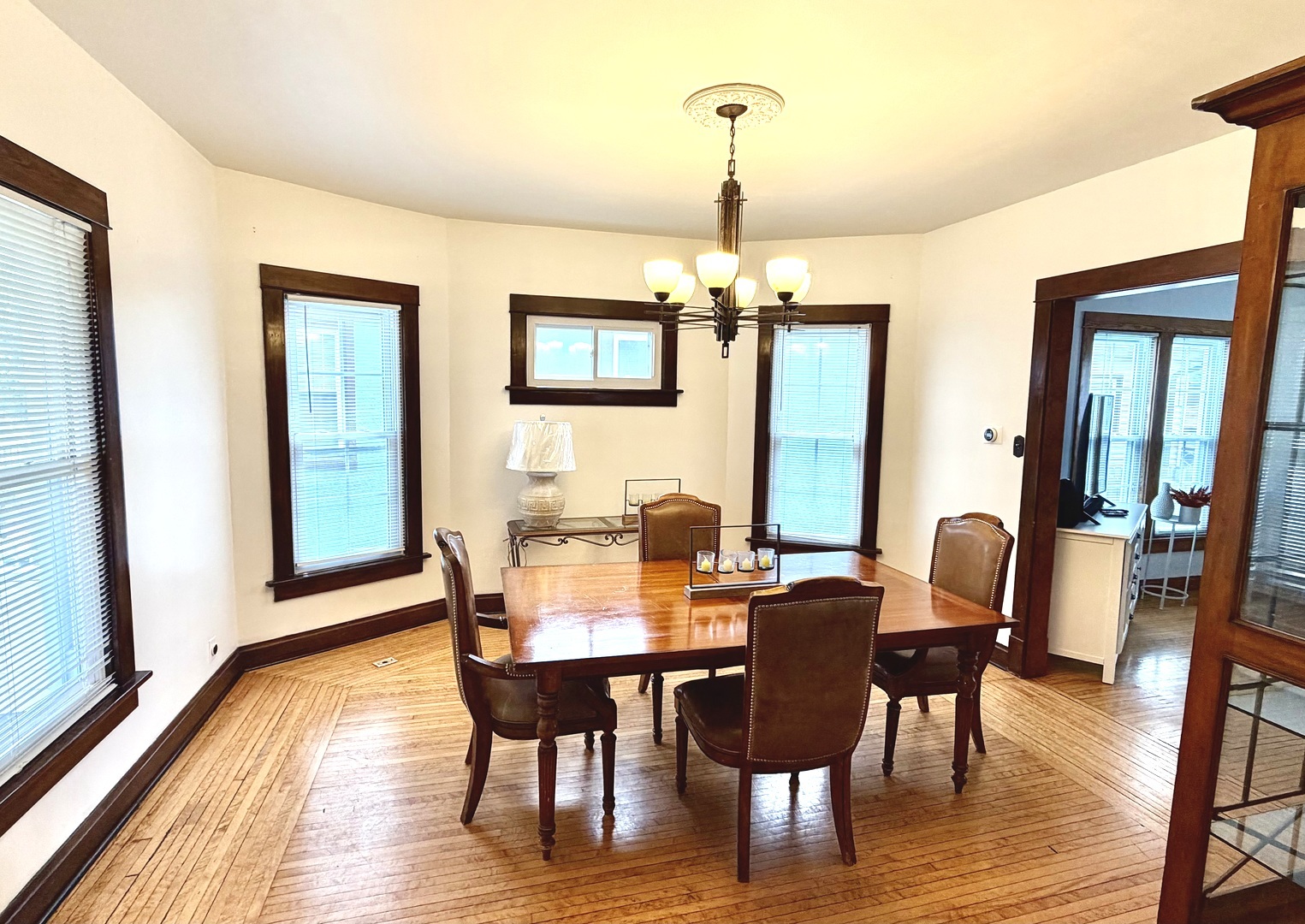 1017 Nicholson Street Joliet, IL 60435 - Photo 5 of 30