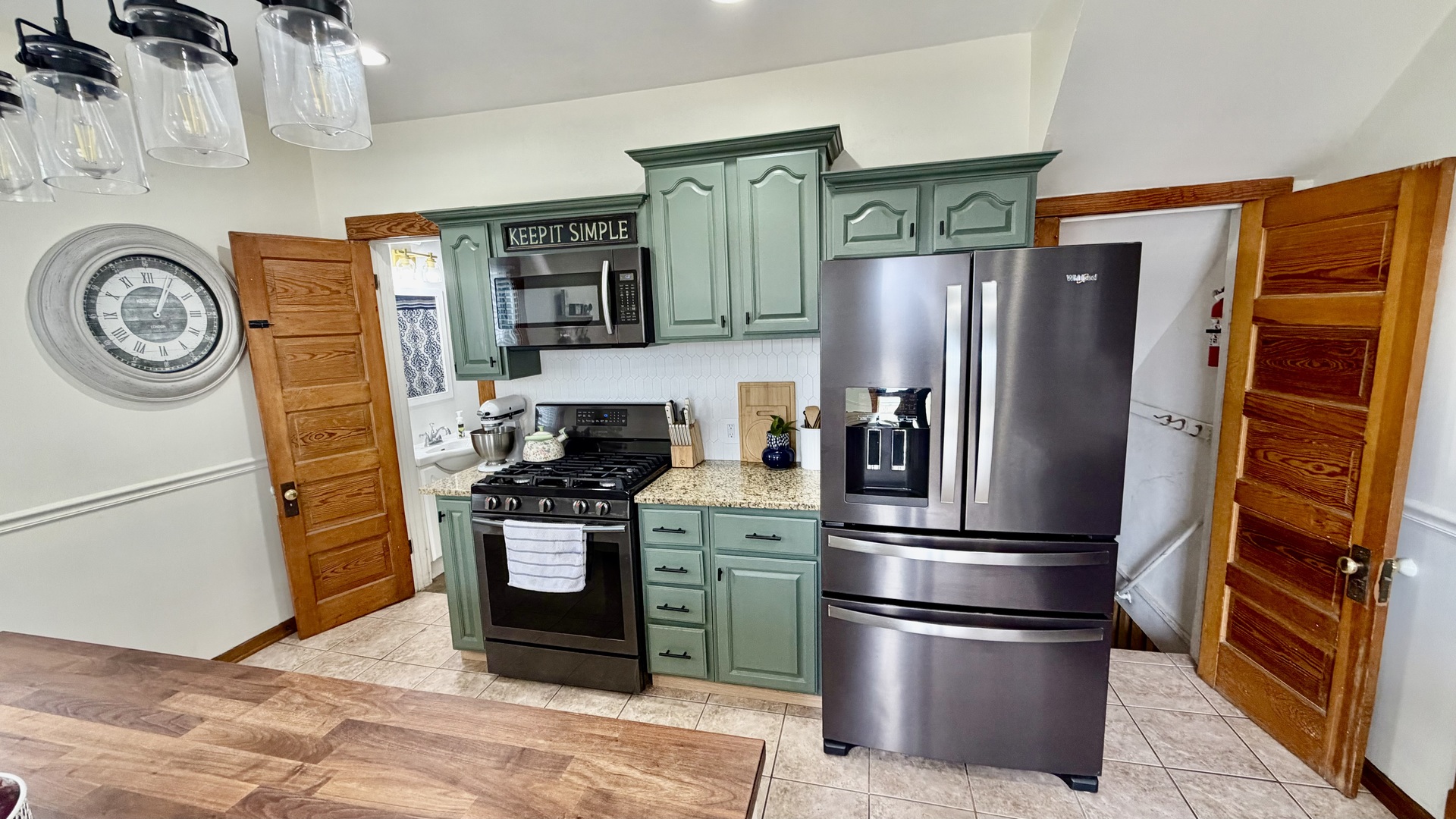 1017 Nicholson Street Joliet, IL 60435 - Photo 8 of 30