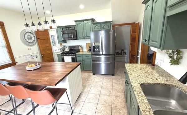 $345,000 | 1017 Nicholson Street, Joliet, IL 60435