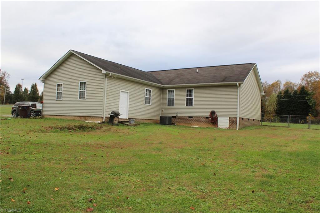 3941 Altamahaw Racetrack Road Elon, NC 27244 - Photo 11 of 35 Gallery Image 11
