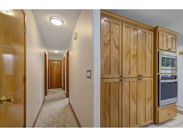 $929,000 | 32320 Northeast Ammeter Road, Washougal, WA 98671