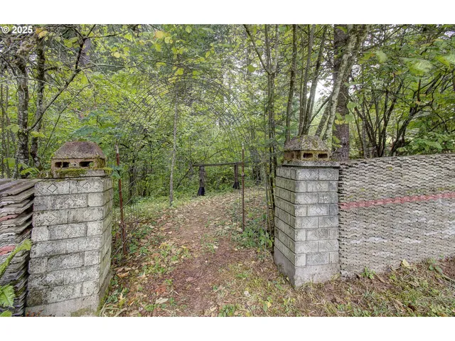 $929,000 | 32320 Northeast Ammeter Road, Washougal, WA 98671