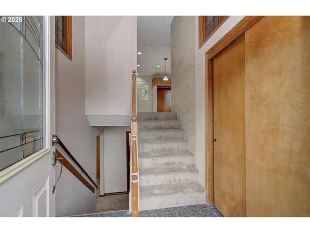 $929,000 | 32320 Northeast Ammeter Road, Washougal, WA 98671