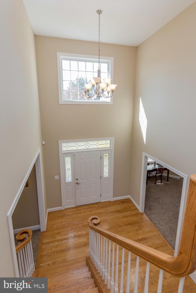 228 Southbank Road Landenberg, PA 19350 - Photo 28 of 46 2-story foyer