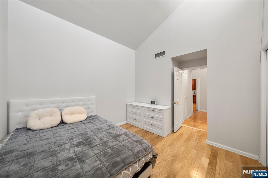 300 Gorge Road, Unit 62 Cliffside Park, NJ 07010 - Photo 20 of 31