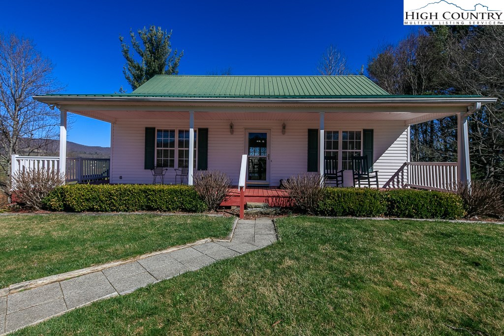 303 Chestnut Ridge Drive Jefferson, NC 28640 - Photo 4 of 48 Gallery Image 4