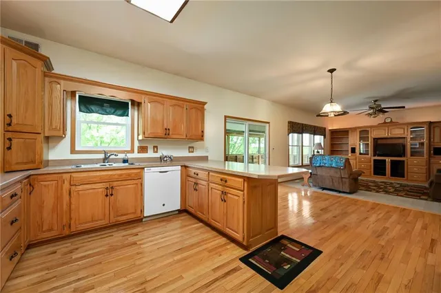 $685,000 | 36404 East County Line Road, Lone Jack, MO 64070