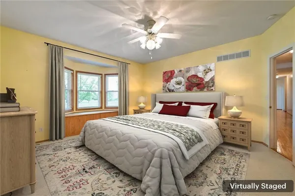 $660,000 | 36404 East County Line Road, Lone Jack, MO 64070