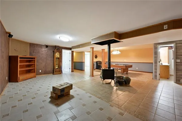$660,000 | 36404 East County Line Road, Lone Jack, MO 64070