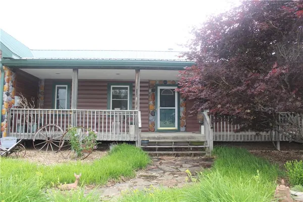 $660,000 | 36404 East County Line Road, Lone Jack, MO 64070