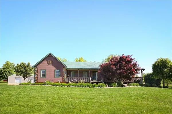 $660,000 | 36404 East County Line Road, Lone Jack, MO 64070