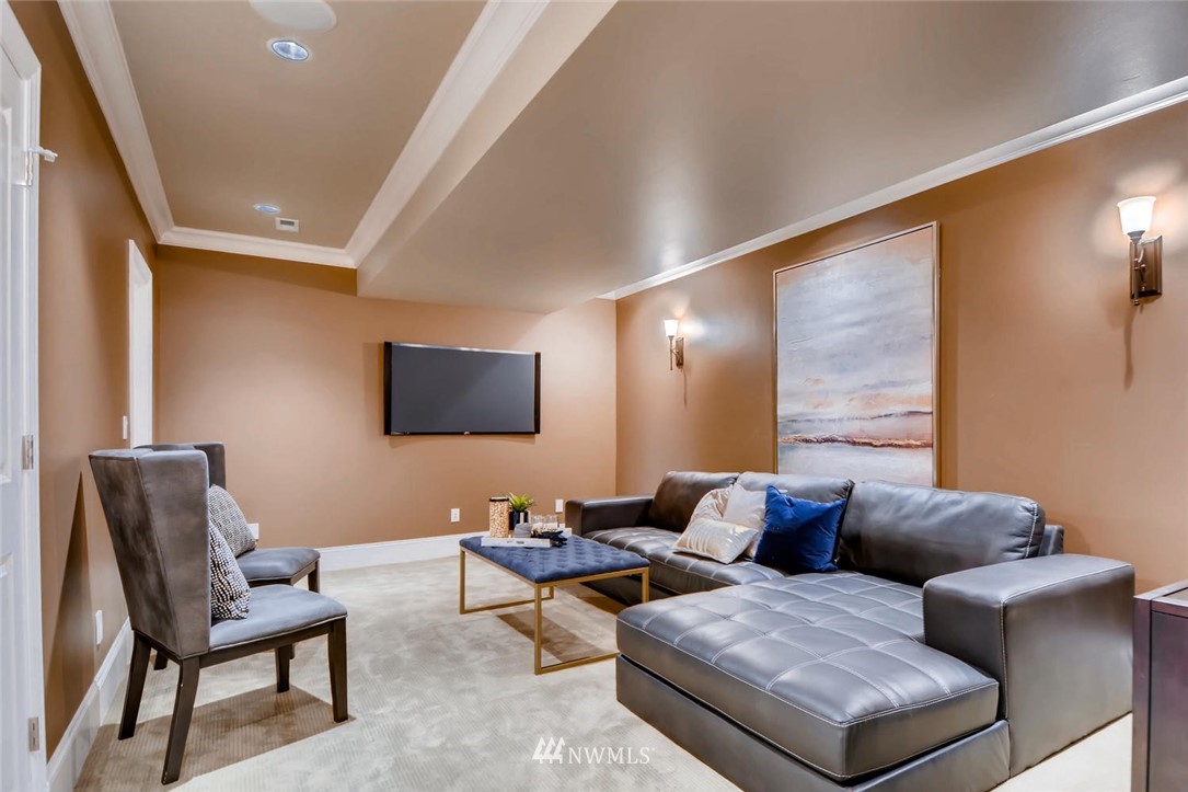 315 Ward Street Seattle, WA 98109 - Photo 11 of 25