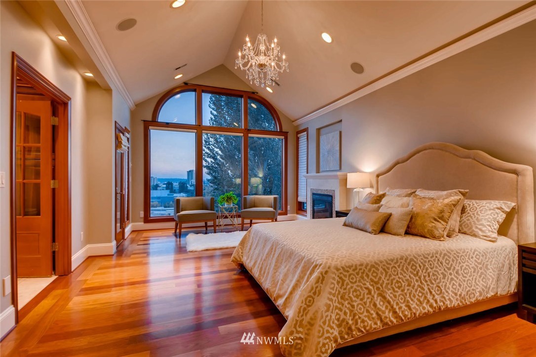 315 Ward Street Seattle, WA 98109 - Photo 5 of 25