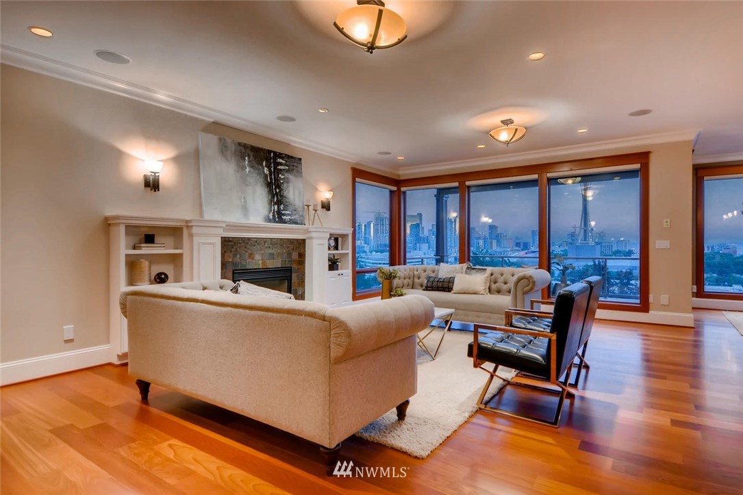 315 Ward Street Seattle, WA 98109 - Photo 8 of 25